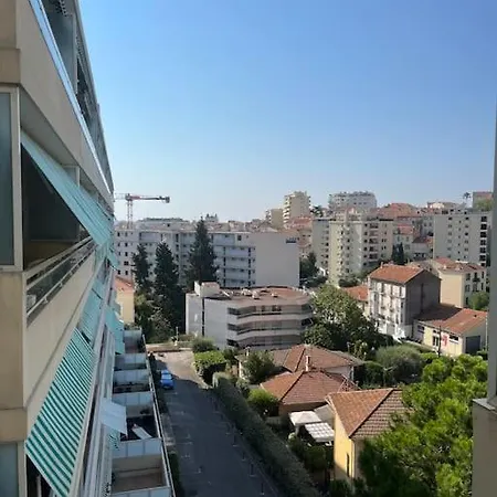 Le Brasilia Yourhosthelper * Cannes